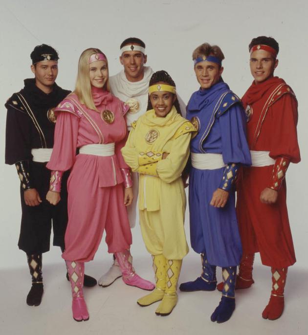 泡泡玛特“星星人”新品未售先火：隐藏款成交价升至原价16倍